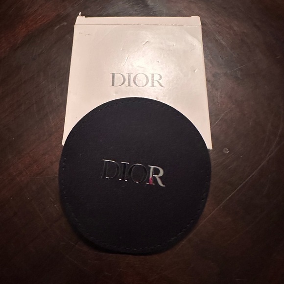 Dior Black Round mirror with case - Picture 1 of 3